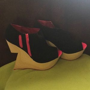 Geometric Platform Heels